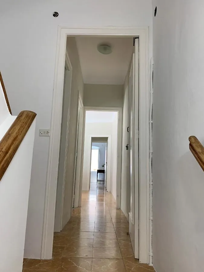 Notaria-Apartamento Y Estudio En Casco Antiguo, Al Lado De Playa, Rambla Y Monasterio, Con Acceso A Terraza Ajardinada Sant Feliu de Guíxols