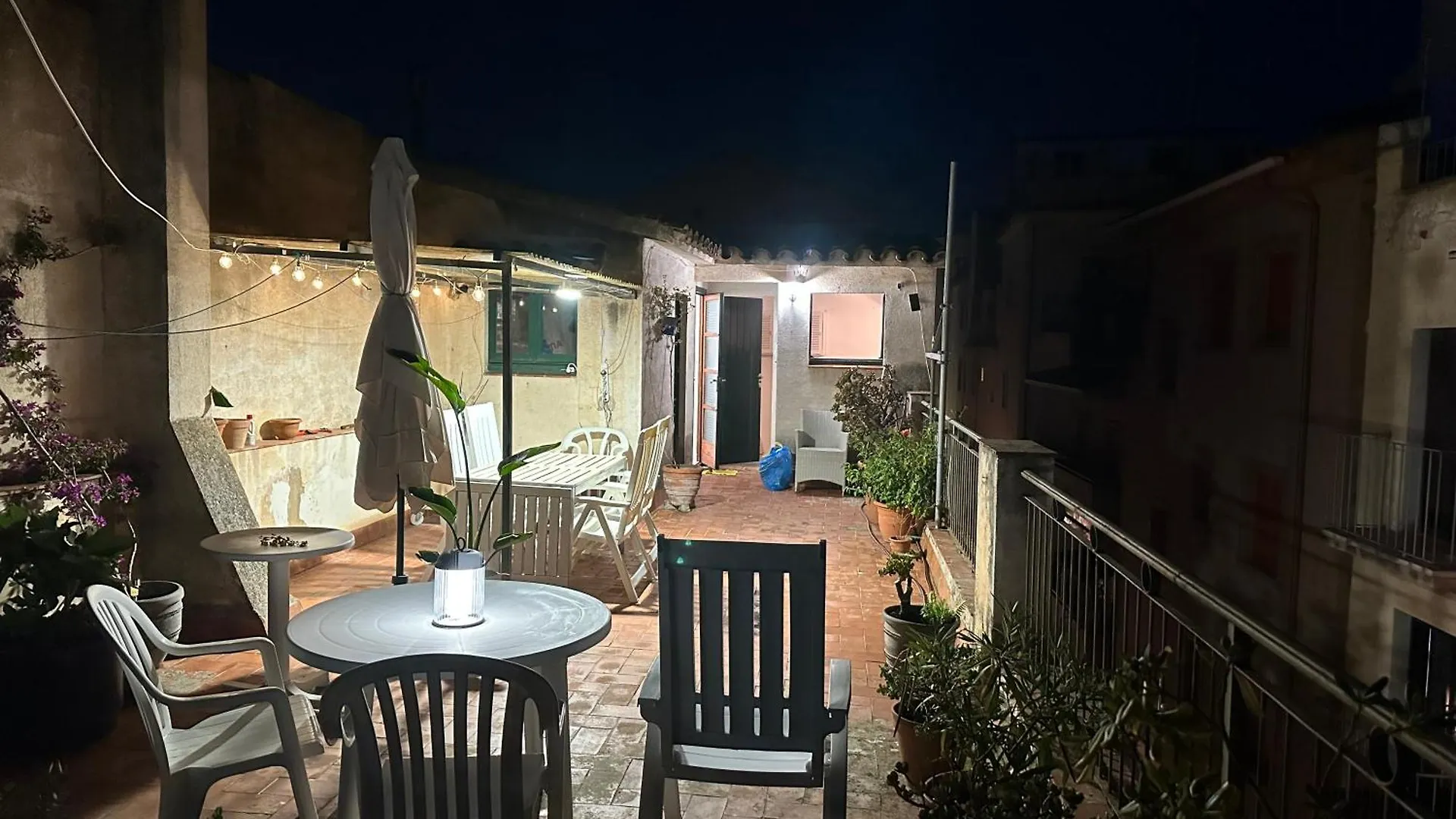 Notaria-Apartamento Y Estudio En Casco Antiguo, Al Lado De Playa, Rambla Y Monasterio, Con Acceso A Terraza Ajardinada Sant Feliu de Guíxols 0*,  Espagne