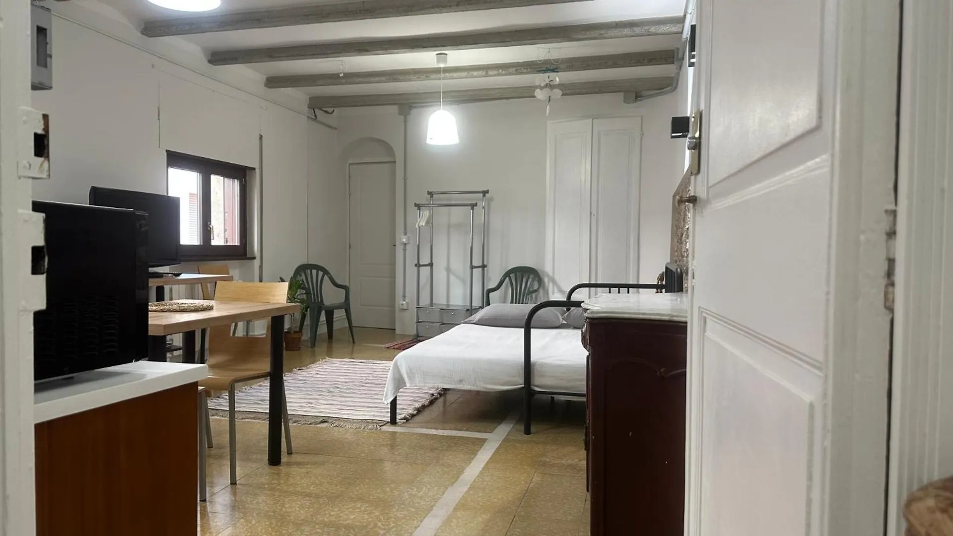 Appartement Notaria-Apartamento Y Estudio En Casco Antiguo, Al Lado De Playa, Rambla Y Monasterio, Con Acceso A Terraza Ajardinada Sant Feliu de Guíxols